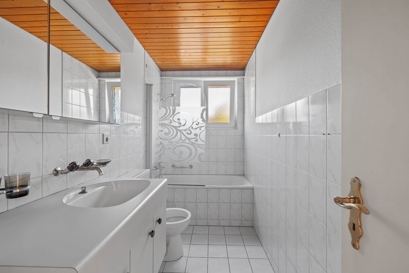 Badezimmer mit Renovationspotenzial