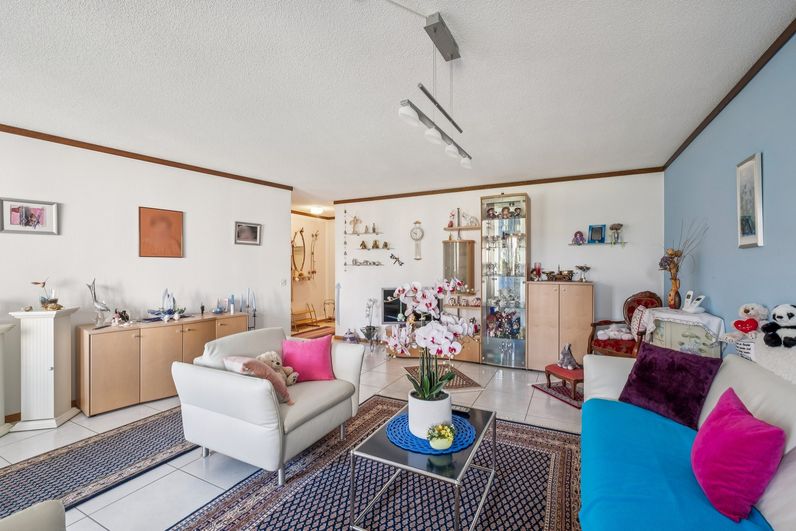 Heller Wohnbereich der Wohnung in Langenthal